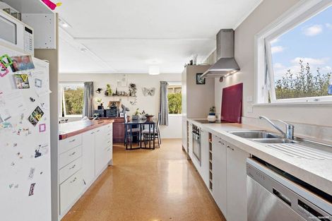 Photo of property in 39 Kaiwaka Road, Waiuku, 2123