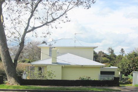 Photo of property in 93 Govett Avenue, Frankleigh Park, New Plymouth, 4310