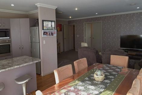 Photo of property in 13 Craig Street, Stratford, 4332