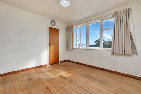 Photo of property in 97 Hillsborough Road, Hillsborough, Auckland, 1042