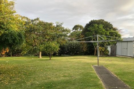 Photo of property in 10 Deakin Place, Clive, 4102