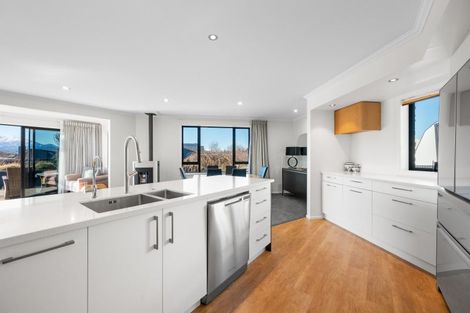 Photo of property in 10 Hyland Street, Wanaka, 9305