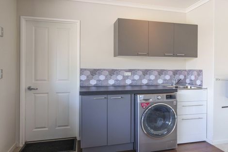 Photo of property in 2 Taunton Place, Rangiora, 7400