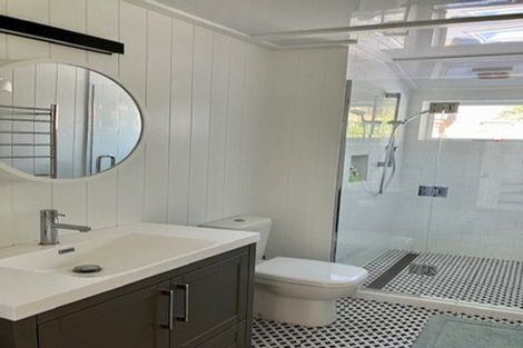 Photo of property in 129 Marine Parade, Seatoun, Wellington, 6022