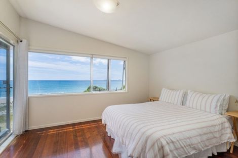 Photo of property in 92 Ocean Beach Road, Tairua, 3508