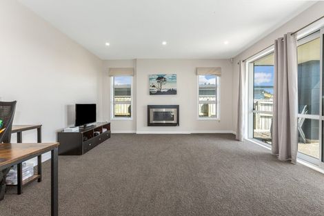 Photo of property in 87 Endeavour Drive, Whitby, Porirua, 5024