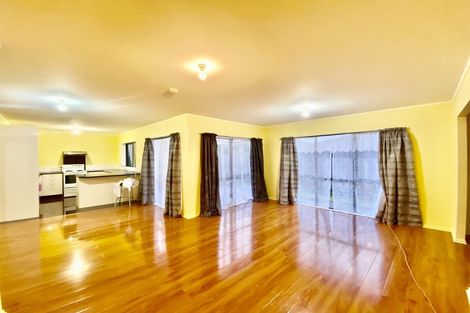 Photo of property in 206 Te Irirangi Drive, Flat Bush, Auckland, 2019