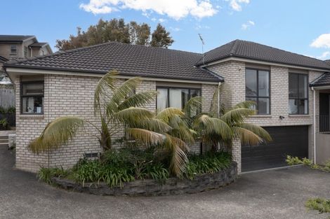 Photo of property in 9 Travis View Drive, Fairview Heights, Auckland, 0632