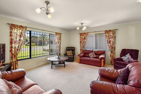 Photo of property in 20 Norm Pellow Drive, Manurewa, Auckland, 2105