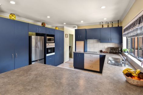 Photo of property in 20 Norm Pellow Drive, Manurewa, Auckland, 2105