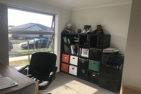 Photo of property in 17 Perla Road, Pukekohe, 2120