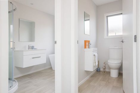 Photo of property in 18 Tarata Grove, Lansdowne, Masterton, 5810