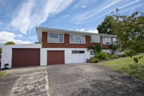 Photo of property in 41 Beechdale Crescent, Pakuranga Heights, Auckland, 2010
