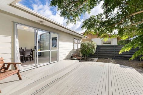 Photo of property in 1/20 Northcote Road, Takapuna, Auckland, 0622