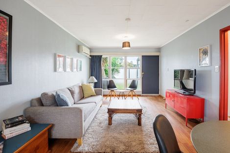 Photo of property in 56 Taradale Road, Marewa, Napier, 4110