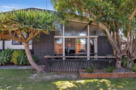 Photo of property in 80 Main Street, Edgecumbe, 3120