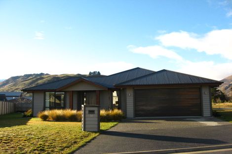 Photo of property in 32 Hope Avenue, Lake Hayes, Queenstown, 9304