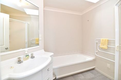 Photo of property in 21 Charlotte Street, Stanmore Bay, Whangaparaoa, 0932