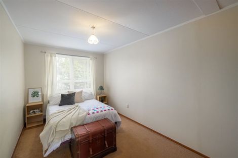 Photo of property in 12 Denniston Crescent, Redwood, Christchurch, 8051