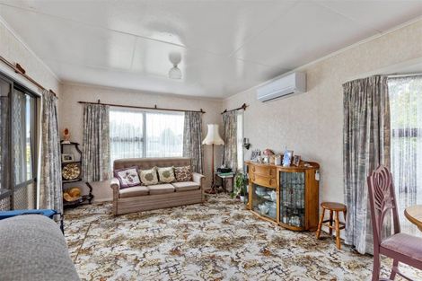 Photo of property in 89 Kent Street, Carterton, 5713