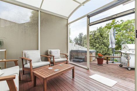 Photo of property in 3 Bluebird Crescent, Unsworth Heights, Auckland, 0632