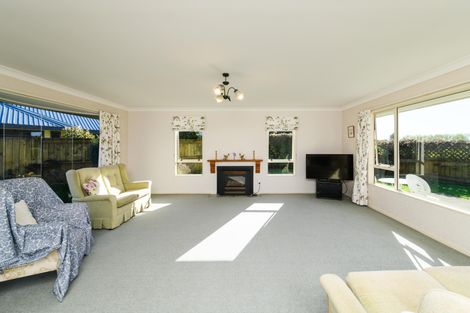 Photo of property in 34 Washington Parade, Milson, Palmerston North, 4414