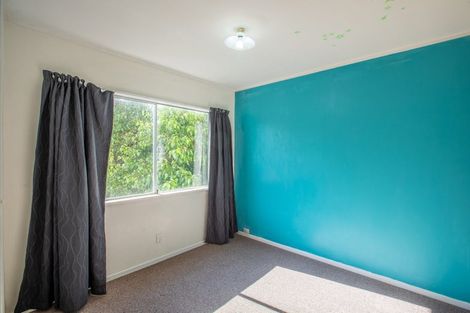 Photo of property in 12 Fairburn Grove, Johnsonville, Wellington, 6037