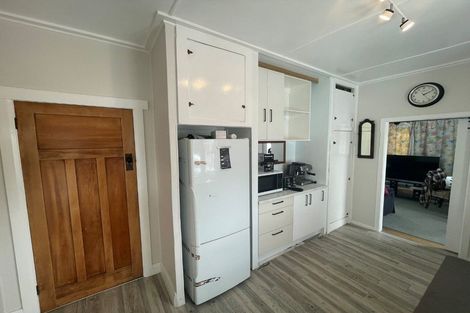 Photo of property in 6 Strange Street, Waitara, 4320