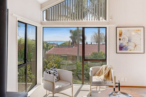 Photo of property in 6 Dorrington Place, Eastern Beach, Auckland, 2012