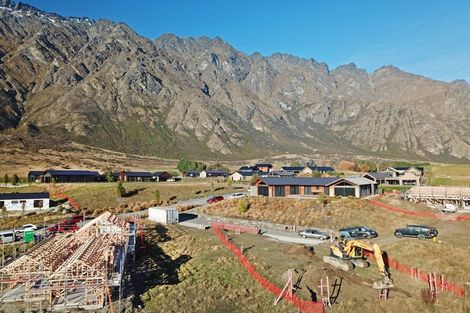 Photo of property in 11a Double Cone Road, Jacks Point, Queenstown, 9371