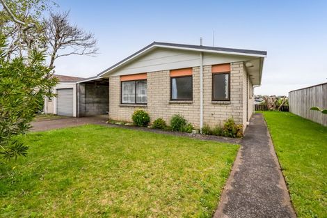 Photo of property in 14a Marchant Place, Westown, New Plymouth, 4310