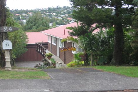 Photo of property in 24 Valley View Road, Glenfield, Auckland, 0629