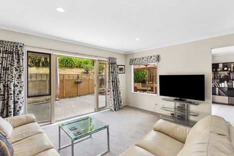 Photo of property in 8 Leanne Way, Waikanae Beach, Waikanae, 5036