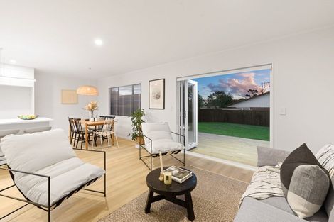 Photo of property in 122a Lynwood Road, New Lynn, Auckland, 0600