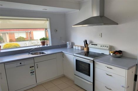 Photo of property in 2/171 Pigeon Mountain Road, Half Moon Bay, Auckland, 2012