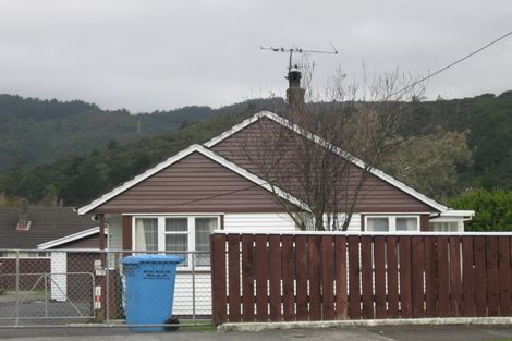 Photo of property in 36 Bird Grove, Stokes Valley, Lower Hutt, 5019