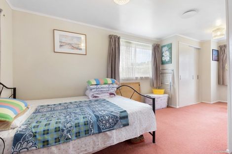 Photo of property in 4 Kaweka Street, New Lynn, Auckland, 0600