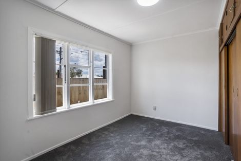 Photo of property in 58c Gloucester Road, Manurewa, Auckland, 2102