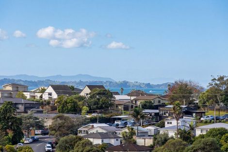 Photo of property in 86 Crestview Place, Browns Bay, Auckland, 0630