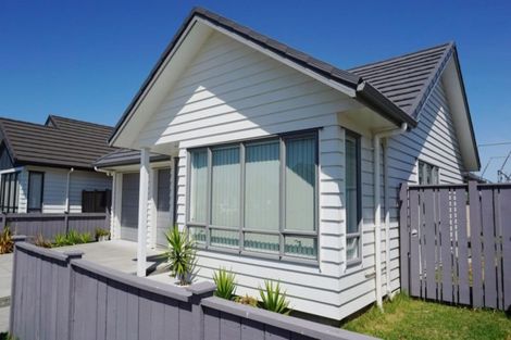 Photo of property in 25 Kotuku Crescent, Takanini, 2112