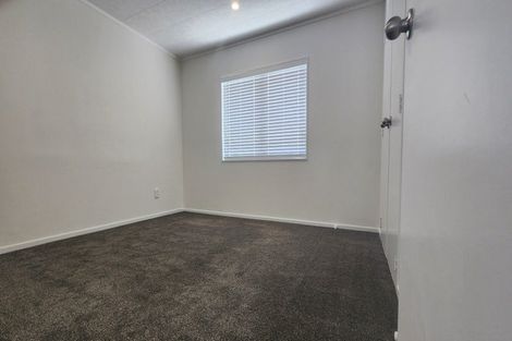 Photo of property in 14 Riserra Drive, Ranui, Auckland, 0612