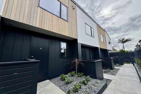 Photo of property in 4/131 Lancaster Road, Beach Haven, Auckland, 0626