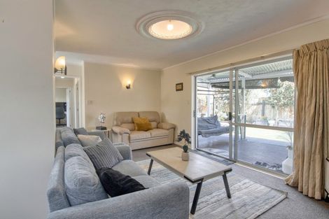 Photo of property in 17 Cargill Grove, Kelvin Grove, Palmerston North, 4414