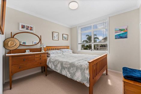 Photo of property in 73 Parkside Drive, Orewa, 0931