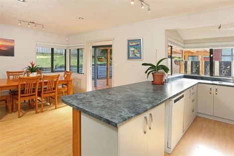 Photo of property in 48 Vintage Drive, Henderson, Auckland, 0612