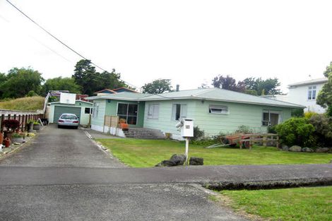 Photo of property in 32 Tararua Street, Pahiatua, 4910