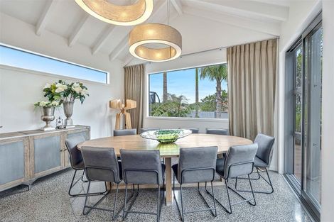 Photo of property in 8 Mansion Court, West Harbour, Auckland, 0618