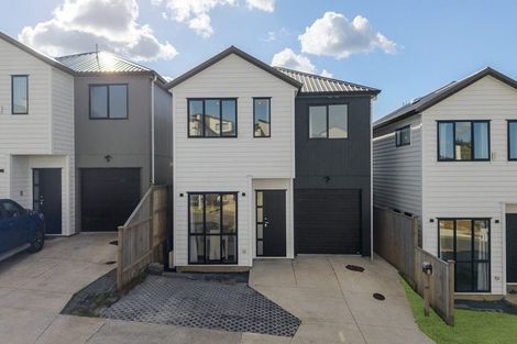 Photo of property in 8 Frontier Lane, Flat Bush, Auckland, 2019