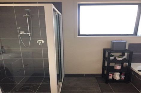 Photo of property in 36 Greig Place, Pukekohe, 2120