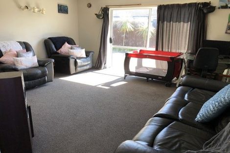 Photo of property in 19 Chadbury Street, Parklands, Christchurch, 8083